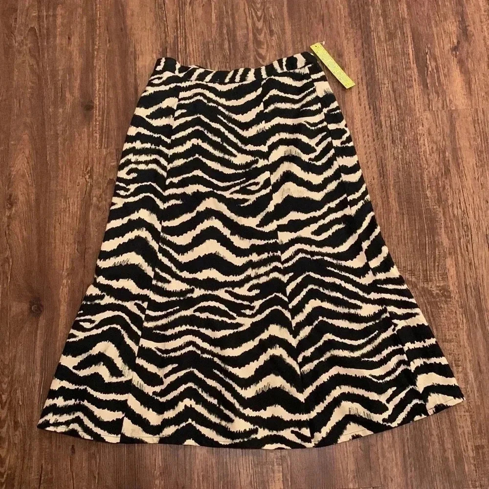 Gianni Bini Tiger Stripped Print Skirt Size XS NWT